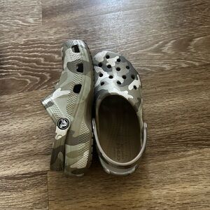 CROCS Kids Camouflage Water Shoes